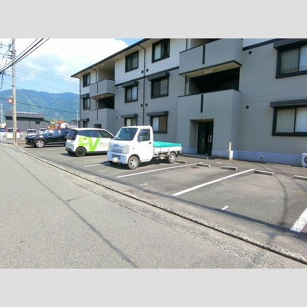 駐車場 (駐車場(1~9区画))