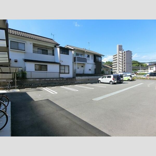 駐車場 (駐車場)