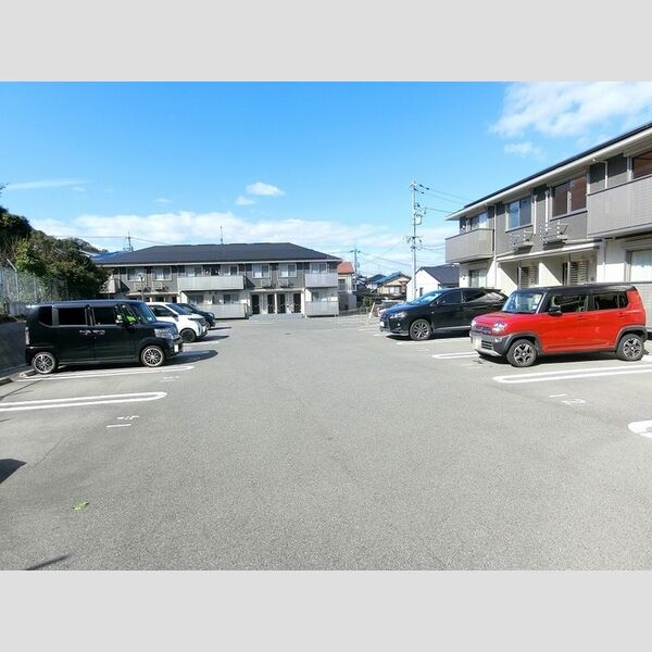 駐車場 (駐車場)