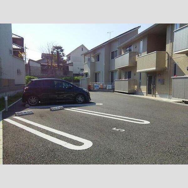 駐車場 (駐車場)