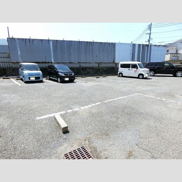 駐車場 (駐車場)