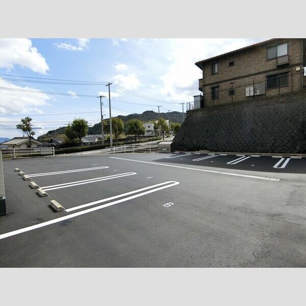 駐車場 (駐車場)