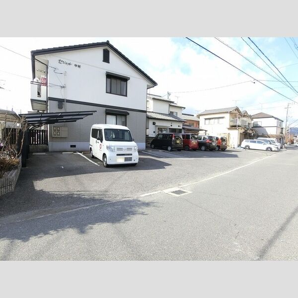 駐車場 (駐車場)