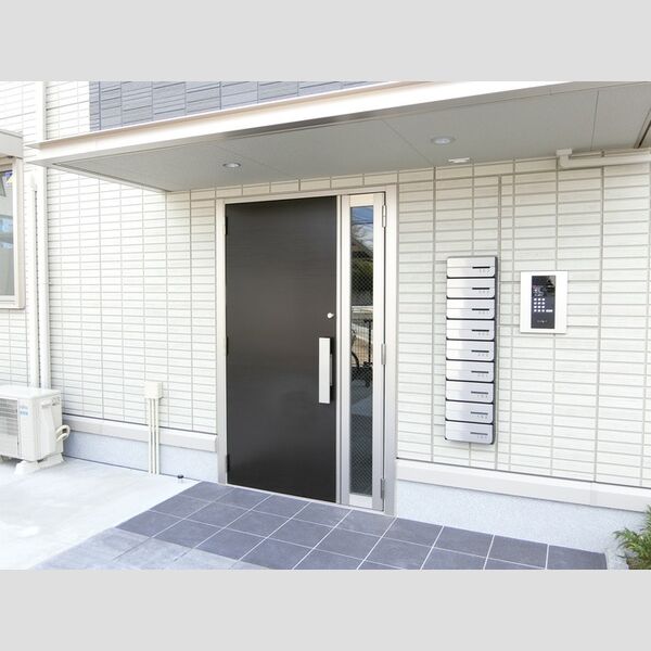 エントランス (エントランス)