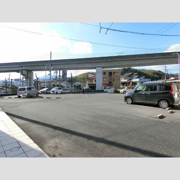 駐車場 (外観)