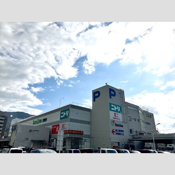 現地周辺 (サンリブ可部店(118m))