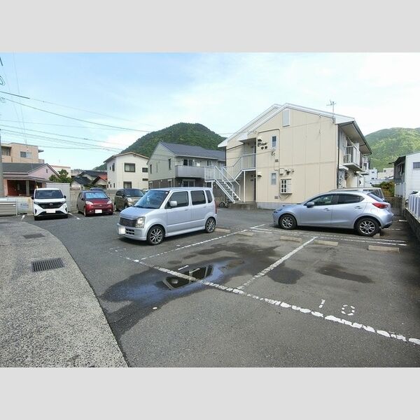 駐車場 (駐車場)