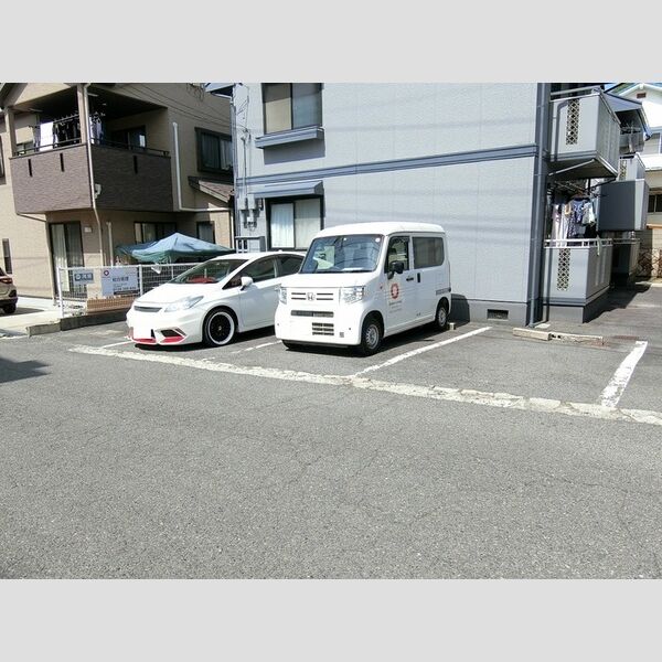 駐車場 (駐車場)