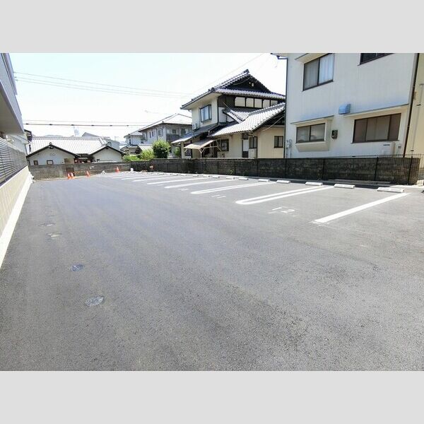 駐車場 (駐車場)