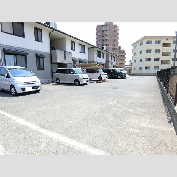 駐車場 (駐車場)