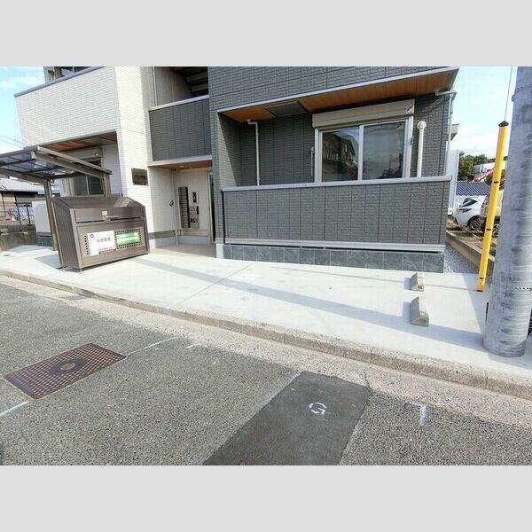 駐車場 (駐車場)