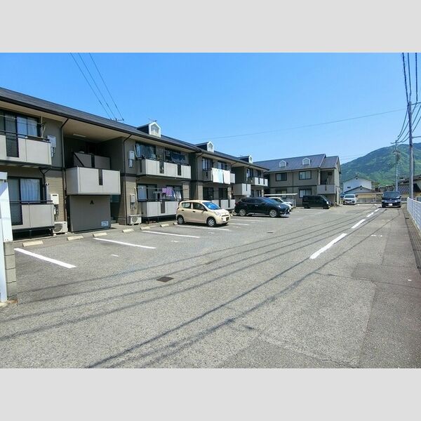 駐車場 (駐車場)