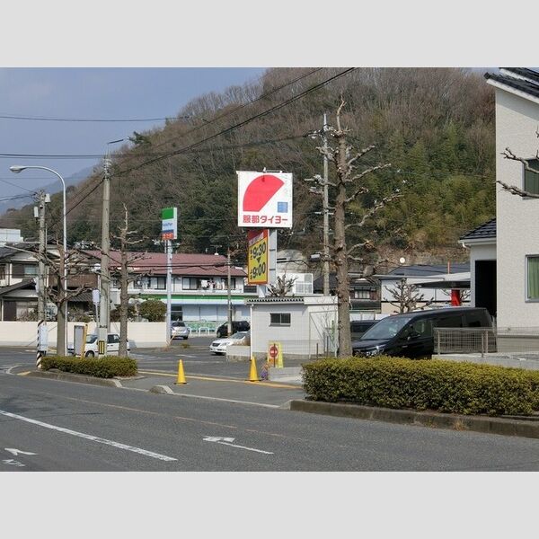 現地周辺 (ファミリーマート)