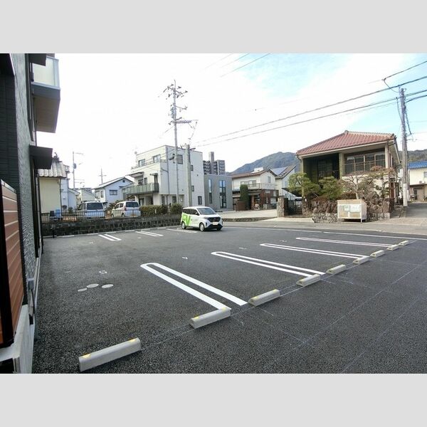 駐車場 (駐車場)