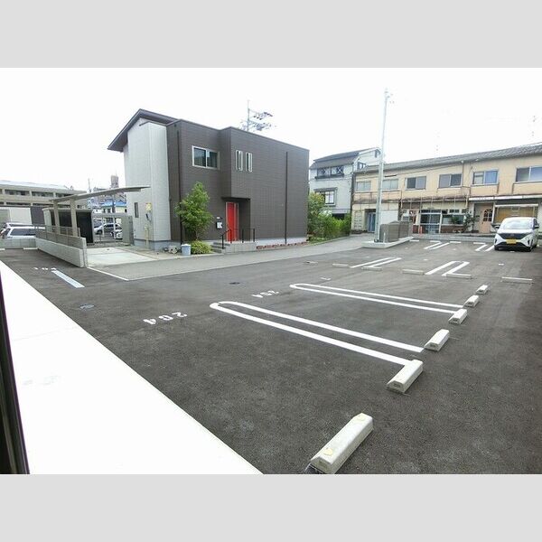 駐車場 (駐車場)