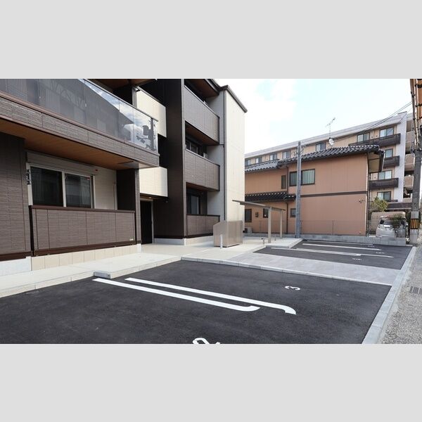駐車場 (駐車場)