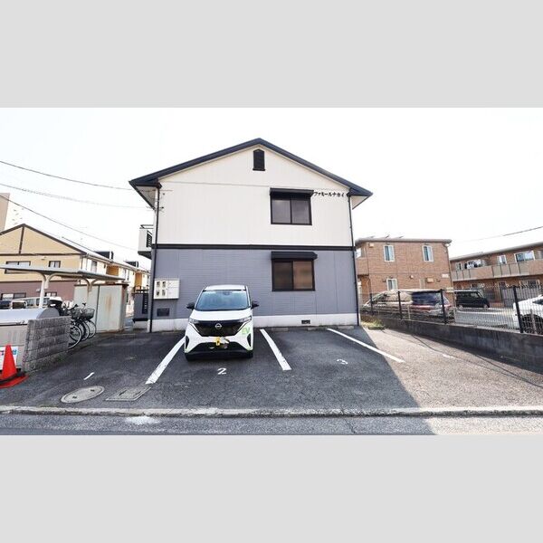 駐車場 (駐車場)