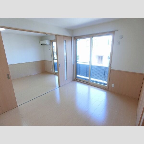 その他 (洋室6帖)