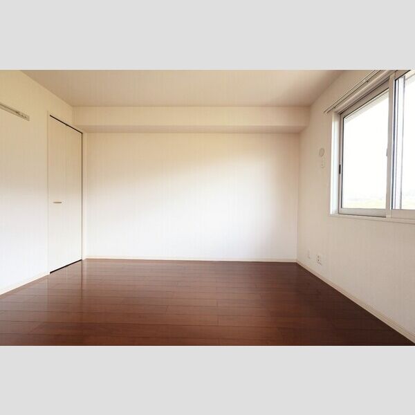 その他 (東洋室6帖)