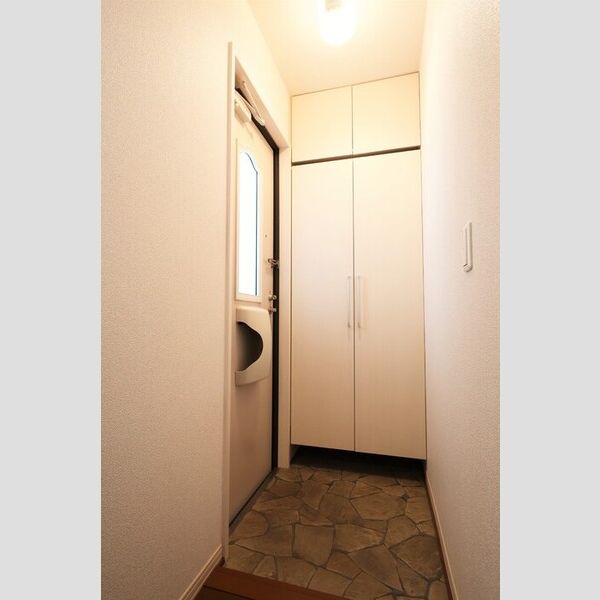 玄関 (玄関(室内側))