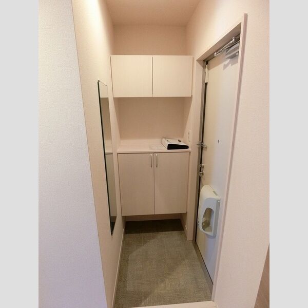 玄関 (玄関(室内側))