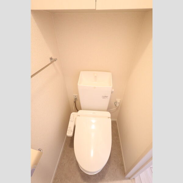 トイレ (温水洗浄暖房便座)