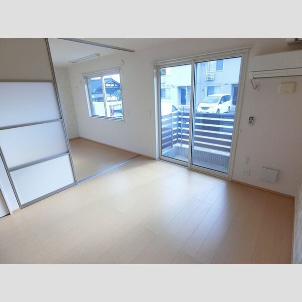 その他 (LDK10,7帖(エアコン付き))