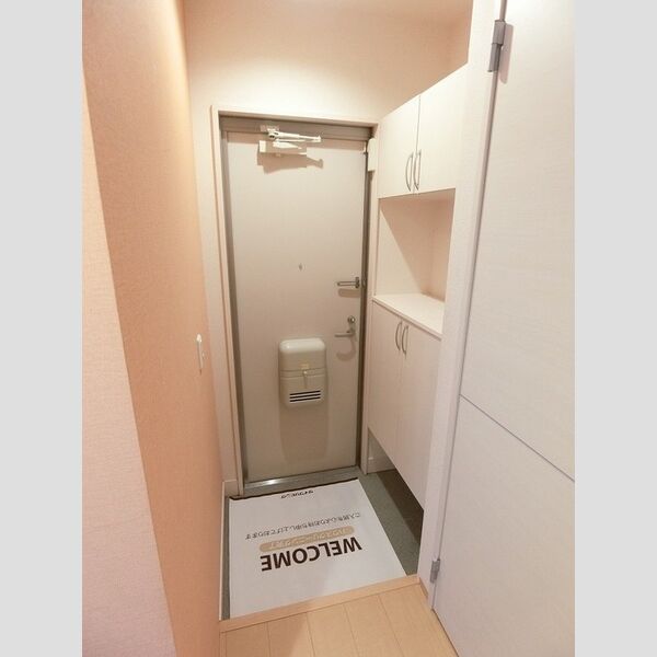 玄関 (玄関(室内側))