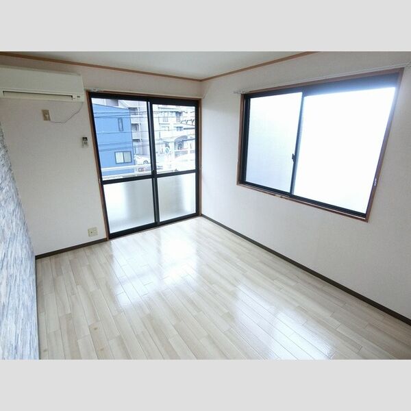 その他 (洋室6帖(エアコン付き))