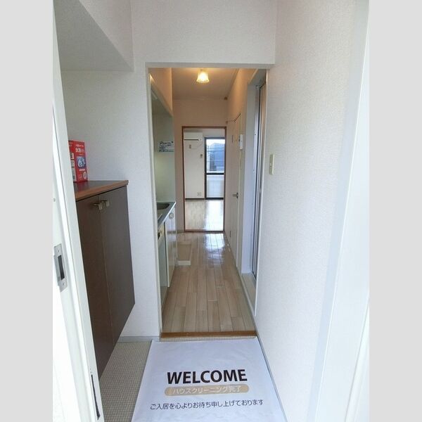 その他 (玄関スペース)