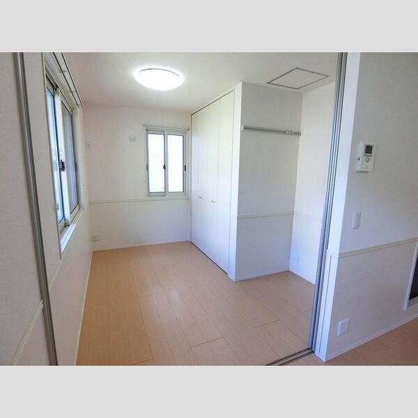 その他 (洋室4帖)