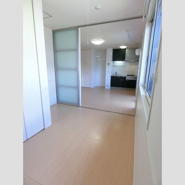 その他 (洋室4帖)