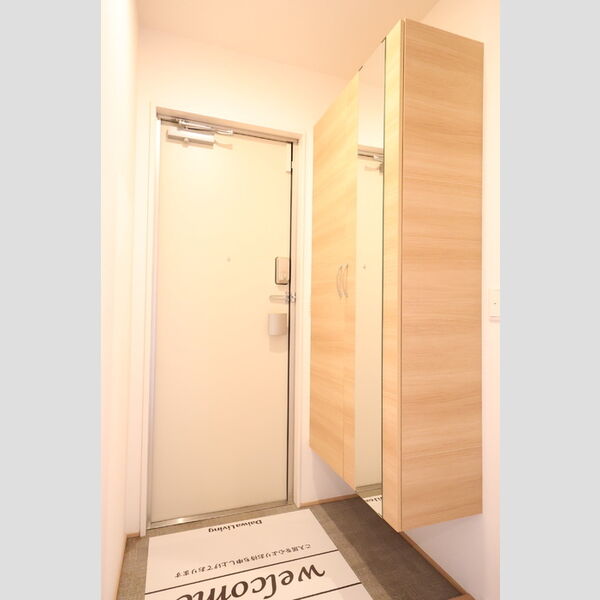 玄関 (玄関(室内側))