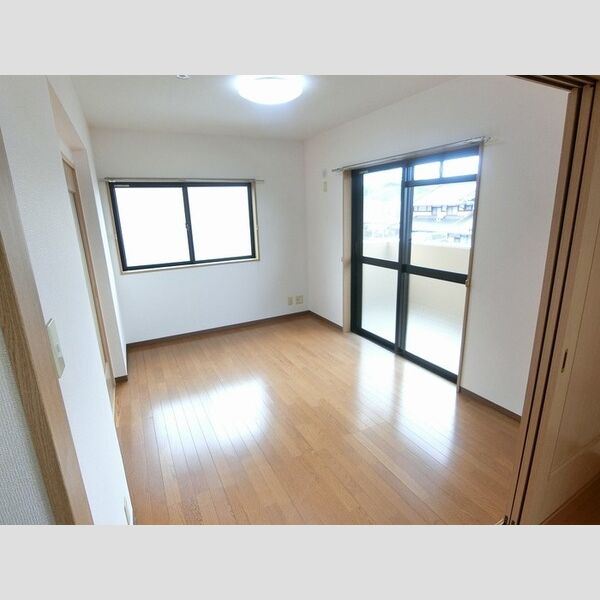 その他 (洋室6帖)