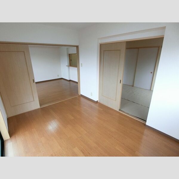 その他 (洋室6帖)