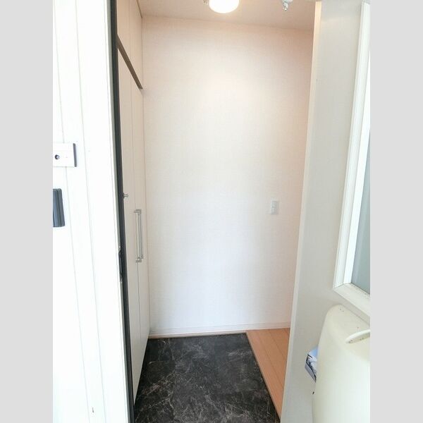 その他 (玄関スペース)