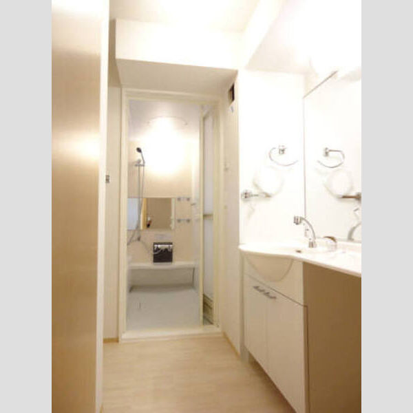 洗面所 (C202:洗面室→浴室)