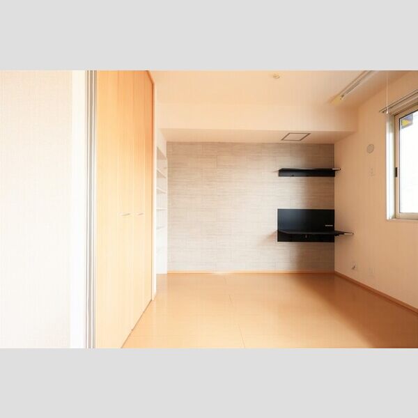 その他 (東洋室3.7帖(室内物干し付き))