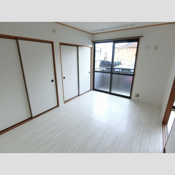 その他 (南洋室6帖(室内物干し付き))