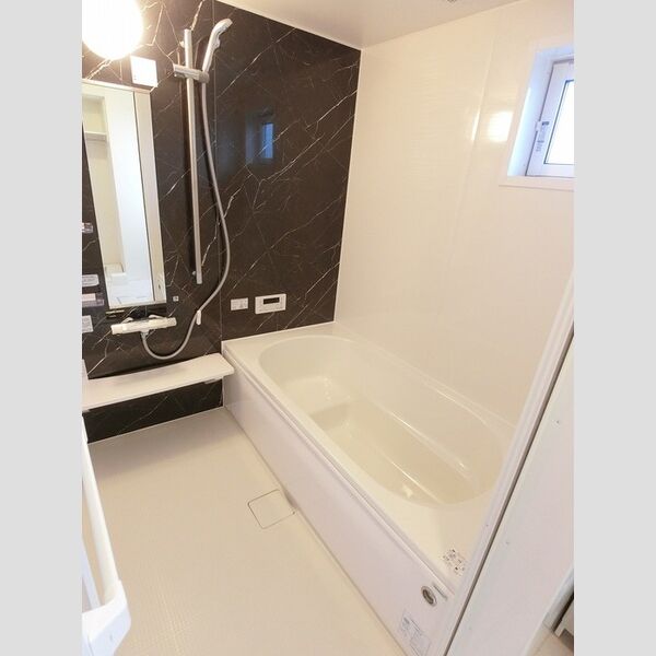 バス (一坪風呂(追い焚き給湯付き))