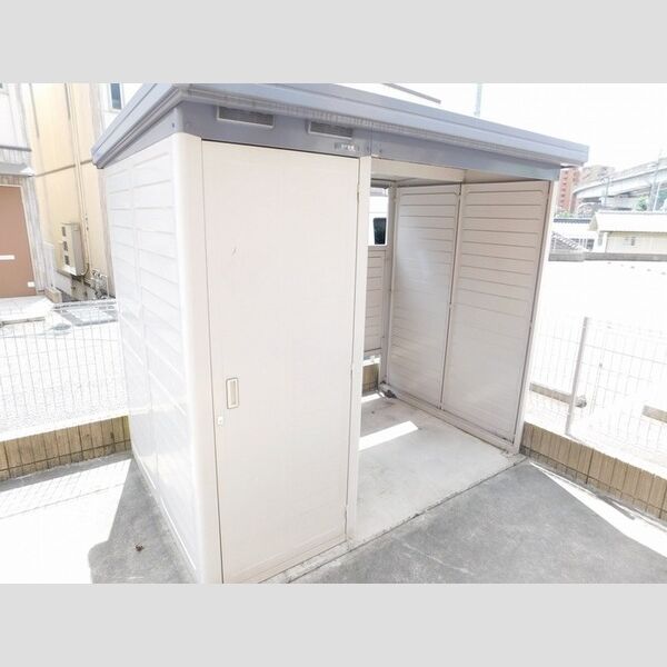 その他 (物置)
