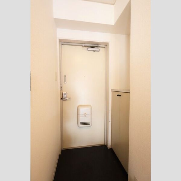 玄関 (玄関(室内側))