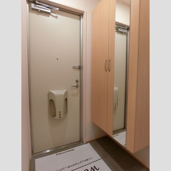 玄関 (玄関(室内側))