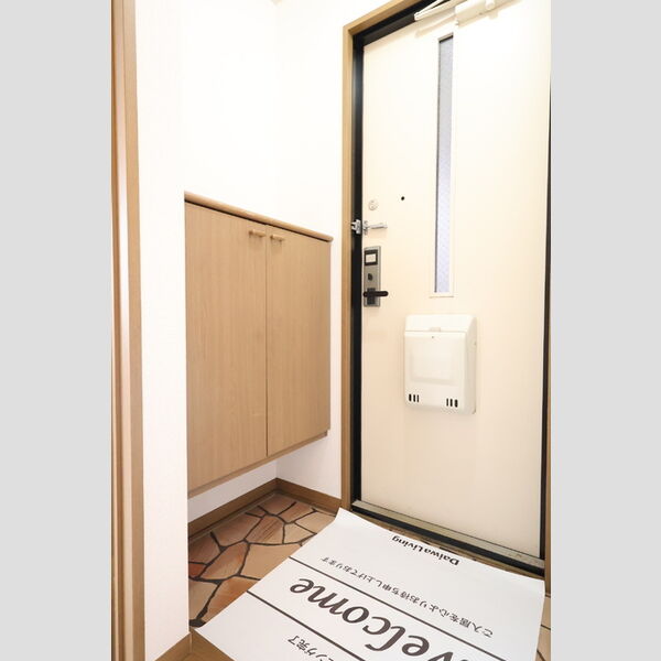 玄関 (玄関(室内側))