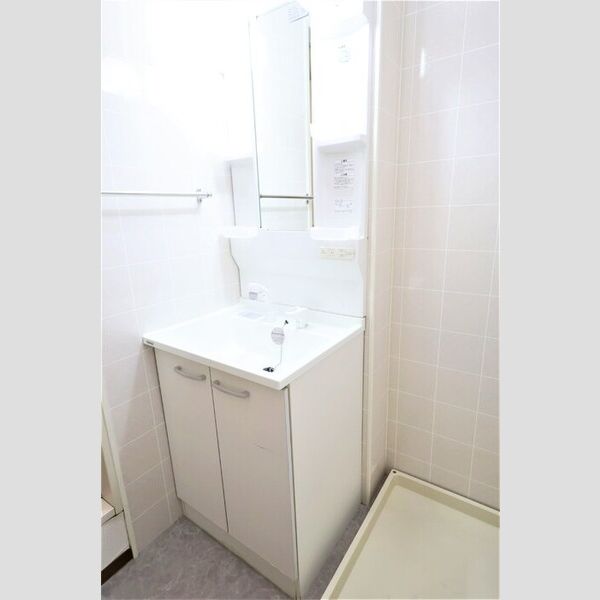 洗面所 (洗髪洗面化粧台・室内洗濯機置き場)