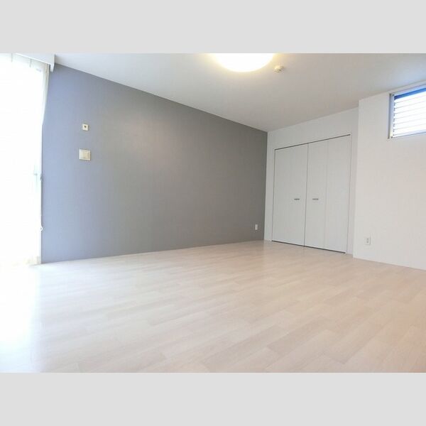 その他 (洋室(エアコン付き))