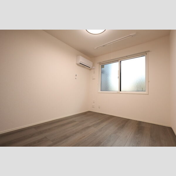 その他 (洋室(5.2帖・エアコン付き))