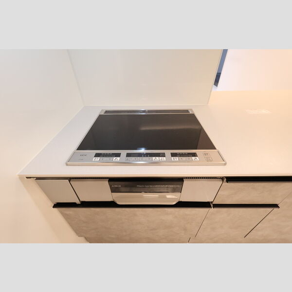 キッチン (キッチンのIHクッキングヒーター)