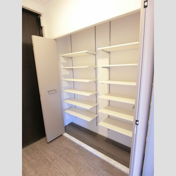 その他 (シューズクローク)