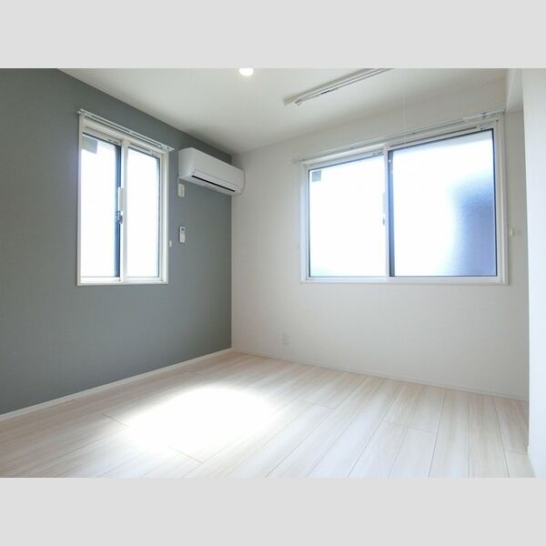 その他 (洋室6帖(エアコン・室内物干し付き))